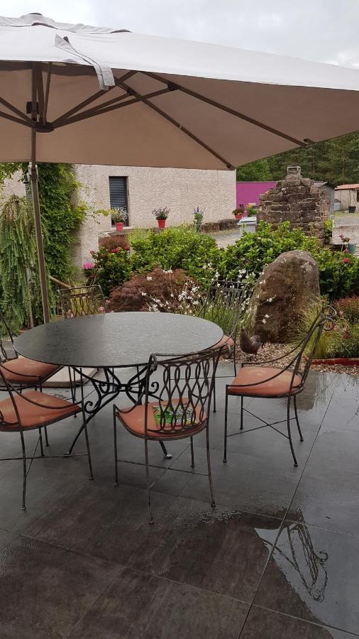 La Maison De Louise Pierre-Percée Exteriör bild