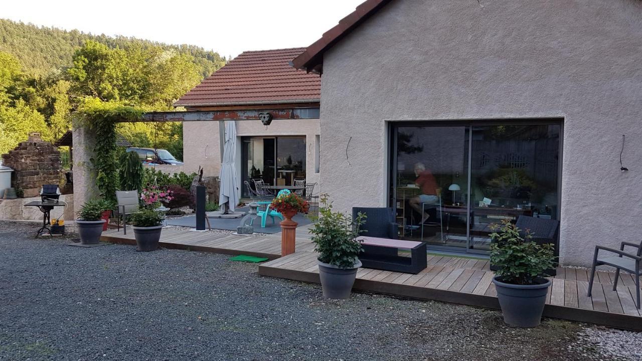 La Maison De Louise Pierre-Percée Exteriör bild